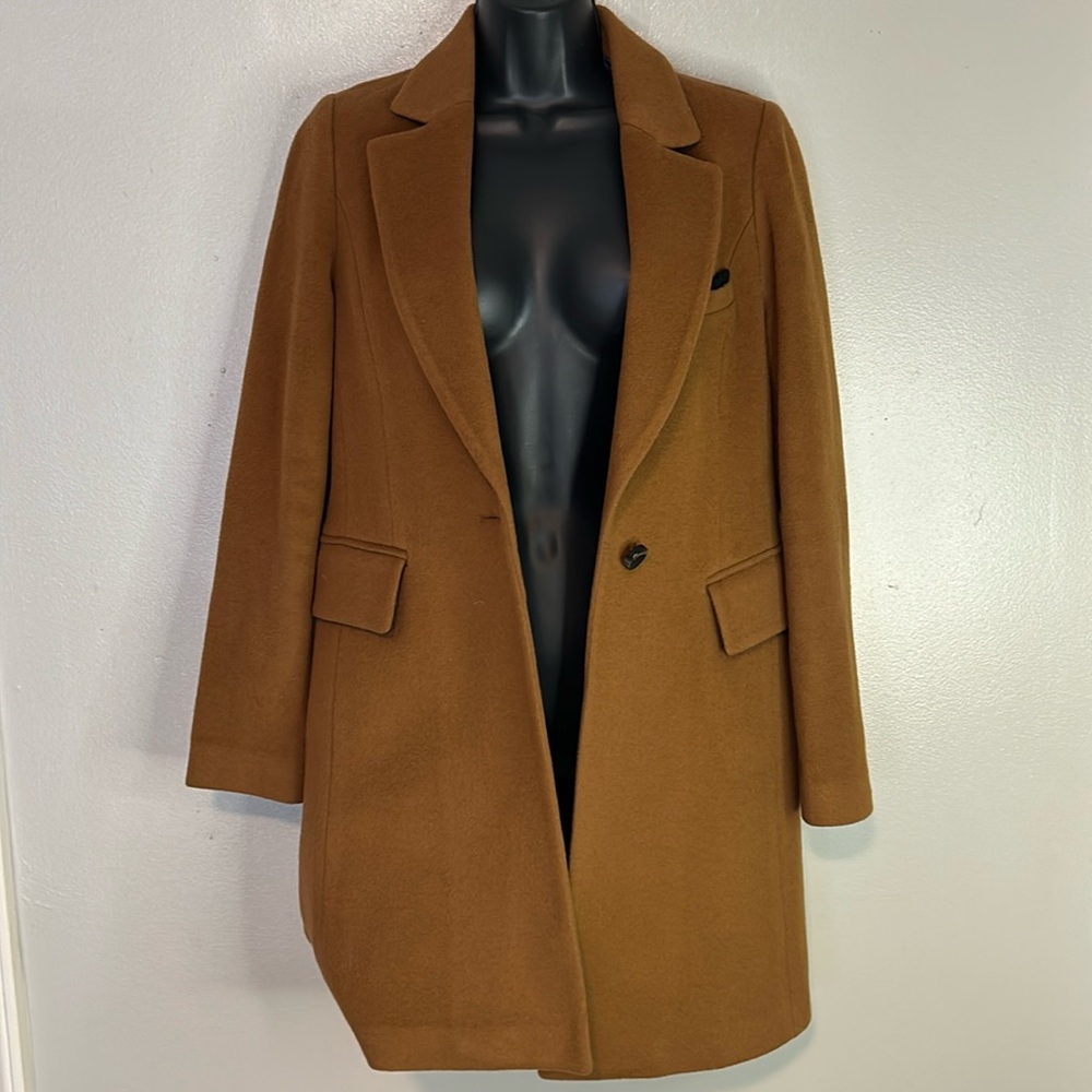 Kenneth Lady Wool Coat size (40) US 6 in excellent condition very preppie.
